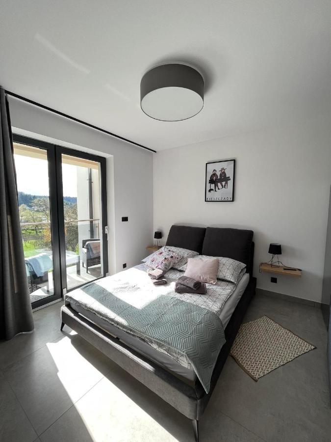 Apartament W Dolinie Sanu Леско Екстериор снимка